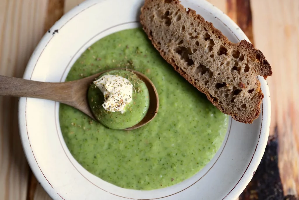 jednoduché polévky - brokolicová polévka